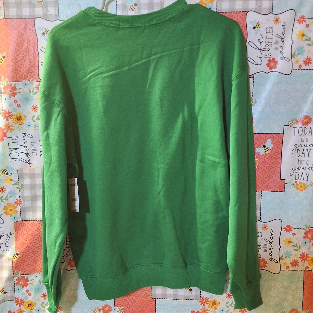 NWT WOUND UP GREEN SWEAT SHIRT CHRISTMAS SPIRIT - Picture 3 of 8